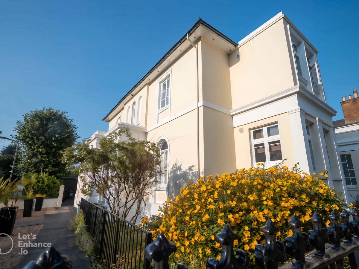 Exterior house painting in Hampstead, cream Victorian detached property by Hampstead Decorators